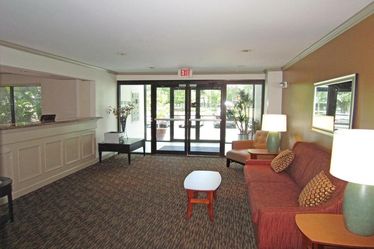 Red Roof Inn Pensacola - I-10 At Davis Highway Ferry Pass Exterior photo