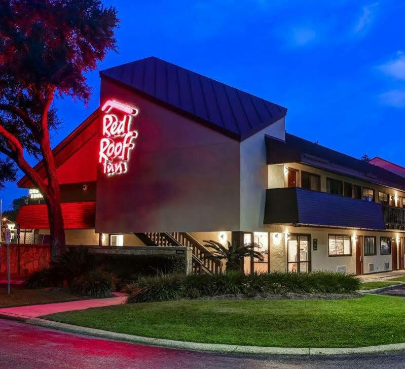 Red Roof Inn Pensacola - I-10 At Davis Highway Ferry Pass Exterior photo